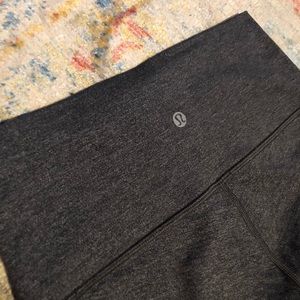 Lululemon Wonder Under 28”